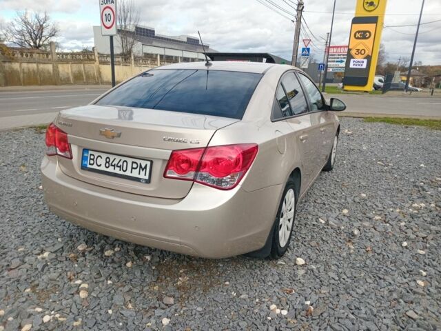 Бежевый Шевроле Круз, объемом двигателя 1.8 л и пробегом 133 тыс. км за 6800 $, фото 3 на Automoto.ua