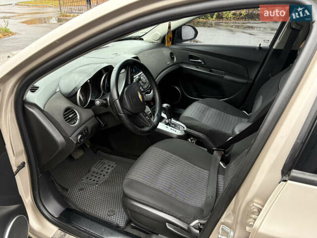 Бежевый Шевроле Круз, объемом двигателя 1.8 л и пробегом 213 тыс. км за 6499 $, фото 7 на Automoto.ua