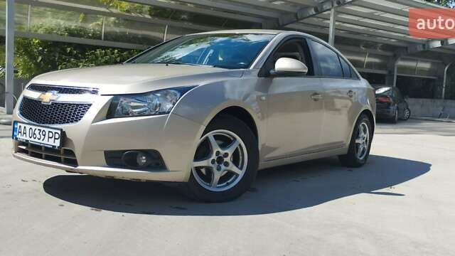 Бежевый Шевроле Круз, объемом двигателя 1.8 л и пробегом 114 тыс. км за 7200 $, фото 12 на Automoto.ua