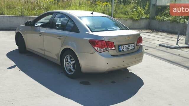 Бежевый Шевроле Круз, объемом двигателя 1.8 л и пробегом 114 тыс. км за 7200 $, фото 10 на Automoto.ua