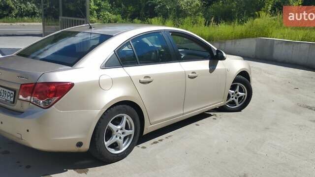 Бежевый Шевроле Круз, объемом двигателя 1.8 л и пробегом 114 тыс. км за 7200 $, фото 11 на Automoto.ua