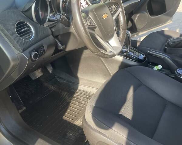 Шевроле Круз 2013 в Днепре (Днепропетровске) на Automoto.ua Бежевый Шевроле Круз, объемом двигателя 1.36 л и пробегом 184 тыс. км за 7000 $, фото 13 на Automoto.ua