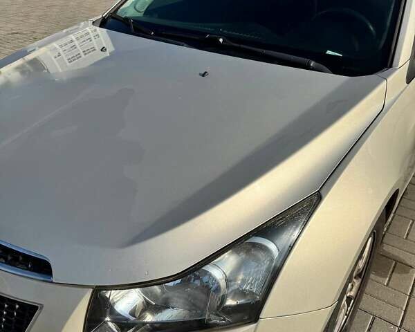 Шевроле Круз 2013 в Днепре (Днепропетровске) на Automoto.ua Бежевый Шевроле Круз, объемом двигателя 1.36 л и пробегом 184 тыс. км за 7000 $, фото 9 на Automoto.ua