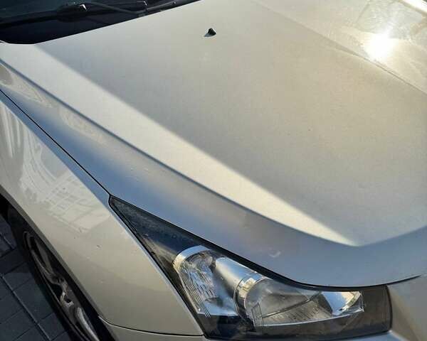 Шевроле Круз 2013 в Днепре (Днепропетровске) на Automoto.ua Бежевый Шевроле Круз, объемом двигателя 1.36 л и пробегом 184 тыс. км за 7000 $, фото 8 на Automoto.ua