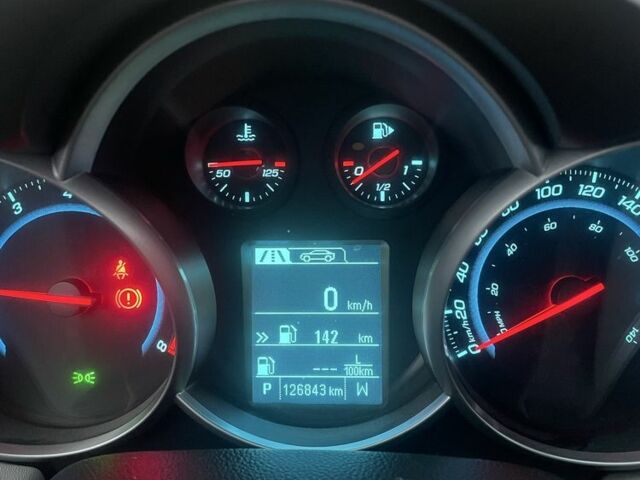 Шевроле Круз 2014 в Вышгороде на Automoto.ua Бежевый Шевроле Круз, объемом двигателя 1.8 л и пробегом 126 тыс. км за 6300 $, фото 6 на Automoto.ua