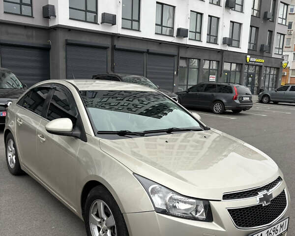 Бежевый Шевроле Круз, объемом двигателя 1.36 л и пробегом 197 тыс. км за 7100 $, фото 6 на Automoto.ua