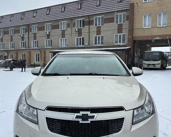 Бежевий Шевроле Круз, об'ємом двигуна 1.36 л та пробігом 197 тис. км за 6900 $, фото 3 на Automoto.ua