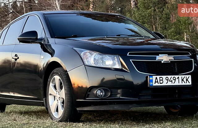 Черный Шевроле Круз, объемом двигателя 1.8 л и пробегом 195 тыс. км за 8200 $, фото 3 на Automoto.ua