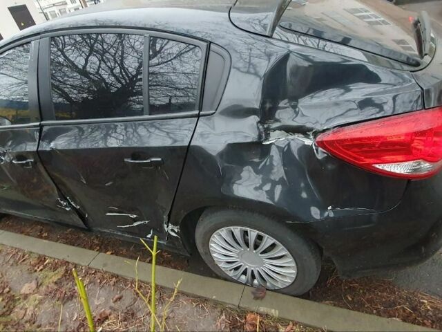 Черный Шевроле Круз, объемом двигателя 1.8 л и пробегом 83 тыс. км за 4500 $, фото 7 на Automoto.ua