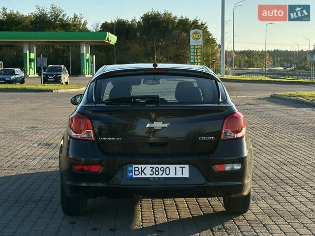 Черный Шевроле Круз, объемом двигателя 1.6 л и пробегом 208 тыс. км за 7600 $, фото 4 на Automoto.ua