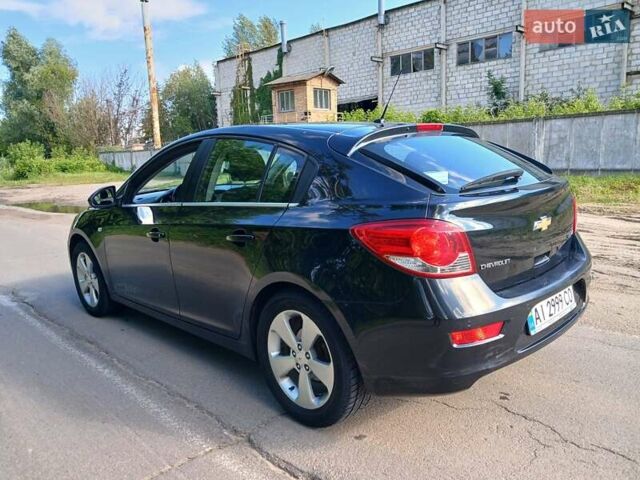 Черный Шевроле Круз, объемом двигателя 1.8 л и пробегом 278 тыс. км за 7800 $, фото 9 на Automoto.ua
