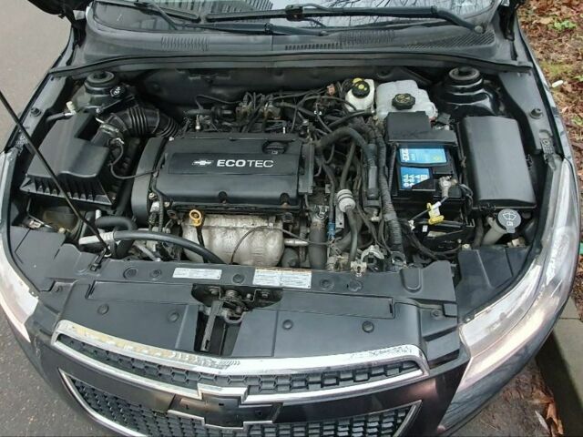 Черный Шевроле Круз, объемом двигателя 1.8 л и пробегом 83 тыс. км за 4500 $, фото 5 на Automoto.ua