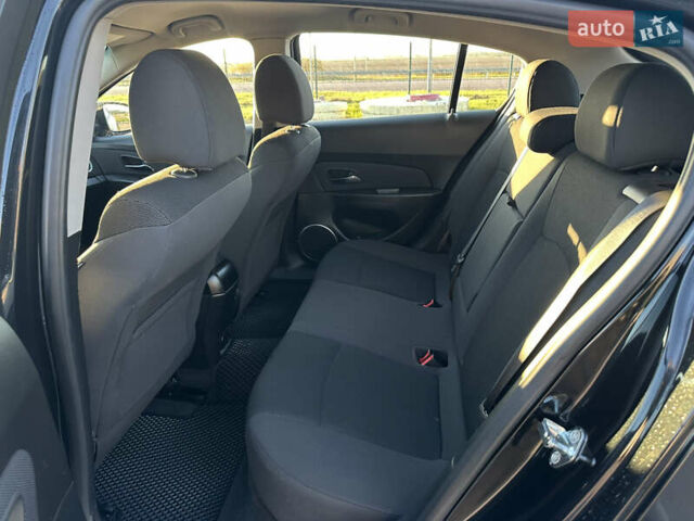 Черный Шевроле Круз, объемом двигателя 1.6 л и пробегом 208 тыс. км за 7600 $, фото 11 на Automoto.ua