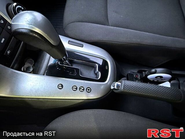 Черный Шевроле Круз, объемом двигателя 1.8 л и пробегом 173 тыс. км за 6700 $, фото 3 на Automoto.ua