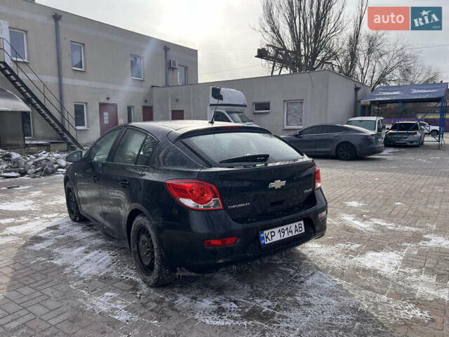 Черный Шевроле Круз, объемом двигателя 1.6 л и пробегом 181 тыс. км за 7400 $, фото 5 на Automoto.ua