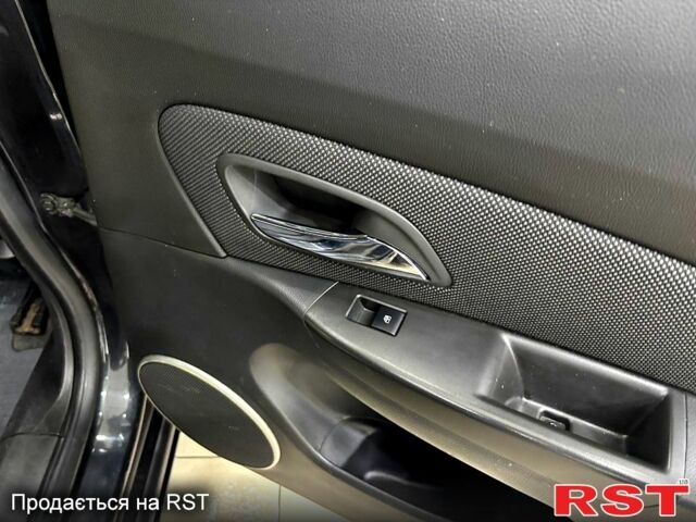 Черный Шевроле Круз, объемом двигателя 1.8 л и пробегом 173 тыс. км за 6700 $, фото 8 на Automoto.ua