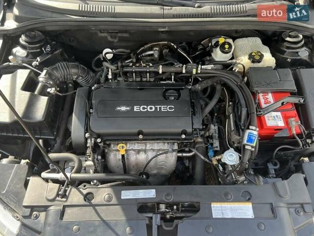 Черный Шевроле Круз, объемом двигателя 1.8 л и пробегом 195 тыс. км за 8200 $, фото 10 на Automoto.ua