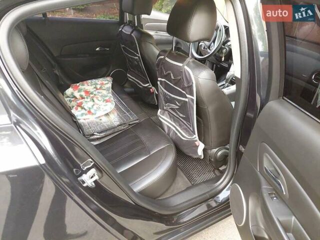 Черный Шевроле Круз, объемом двигателя 2 л и пробегом 149 тыс. км за 8700 $, фото 3 на Automoto.ua