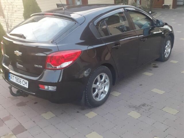 Черный Шевроле Круз, объемом двигателя 2 л и пробегом 228 тыс. км за 7200 $, фото 9 на Automoto.ua