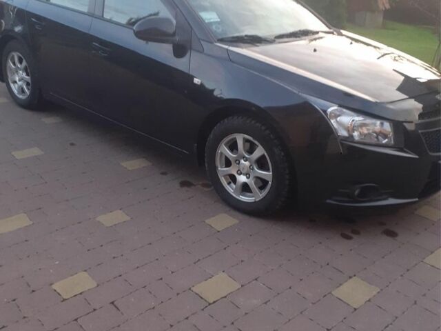 Черный Шевроле Круз, объемом двигателя 2 л и пробегом 228 тыс. км за 7200 $, фото 3 на Automoto.ua