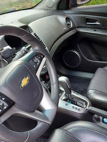 Черный Шевроле Круз, объемом двигателя 2 л и пробегом 149 тыс. км за 8700 $, фото 6 на Automoto.ua