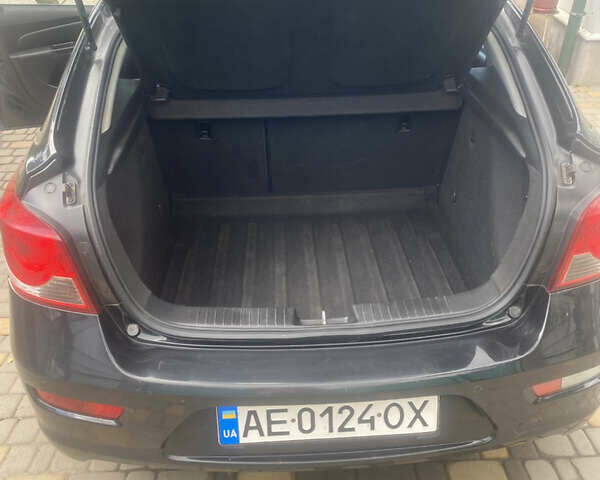 Черный Шевроле Круз, объемом двигателя 2 л и пробегом 192 тыс. км за 9500 $, фото 17 на Automoto.ua