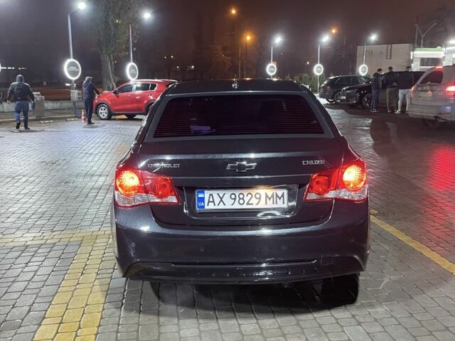 Черный Шевроле Круз, объемом двигателя 1.6 л и пробегом 168 тыс. км за 6800 $, фото 7 на Automoto.ua
