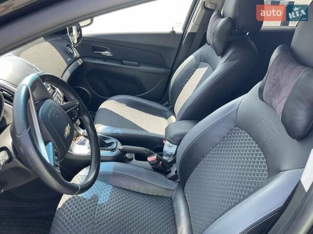 Черный Шевроле Круз, объемом двигателя 1.6 л и пробегом 135 тыс. км за 8300 $, фото 19 на Automoto.ua