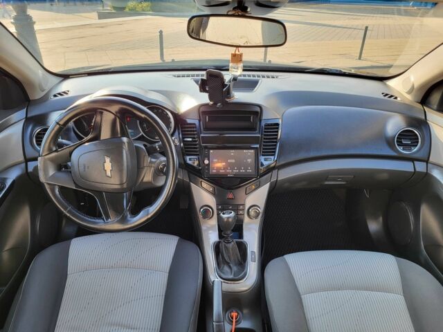 Чорний Шевроле Круз, об'ємом двигуна 1.6 л та пробігом 220 тис. км за 5200 $, фото 9 на Automoto.ua