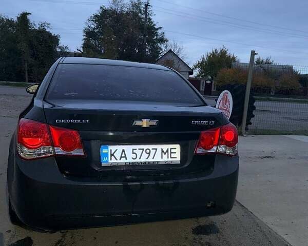 Черный Шевроле Круз, объемом двигателя 1.6 л и пробегом 135 тыс. км за 4900 $, фото 7 на Automoto.ua
