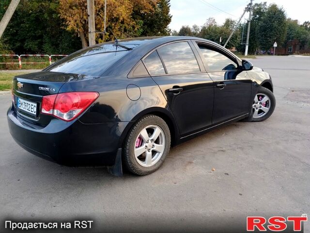 Черный Шевроле Круз, объемом двигателя 1.6 л и пробегом 190 тыс. км за 5800 $, фото 3 на Automoto.ua