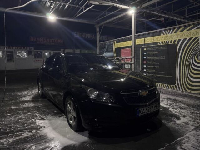 Черный Шевроле Круз, объемом двигателя 1.6 л и пробегом 135 тыс. км за 4500 $, фото 1 на Automoto.ua