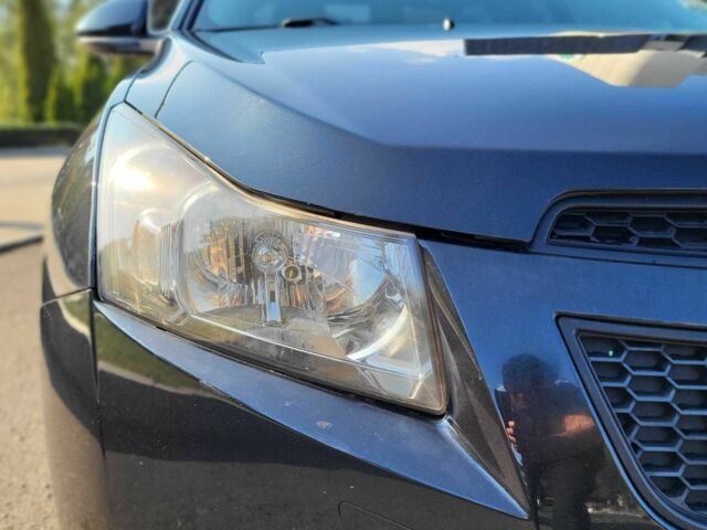 Чорний Шевроле Круз, об'ємом двигуна 1.6 л та пробігом 220 тис. км за 5200 $, фото 7 на Automoto.ua