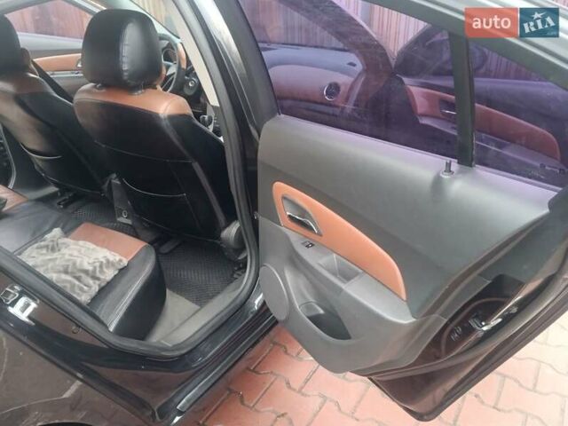 Чорний Шевроле Круз, об'ємом двигуна 1.6 л та пробігом 137 тис. км за 6200 $, фото 30 на Automoto.ua