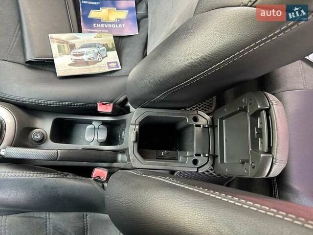 Чорний Шевроле Круз, об'ємом двигуна 1.6 л та пробігом 203 тис. км за 7200 $, фото 9 на Automoto.ua