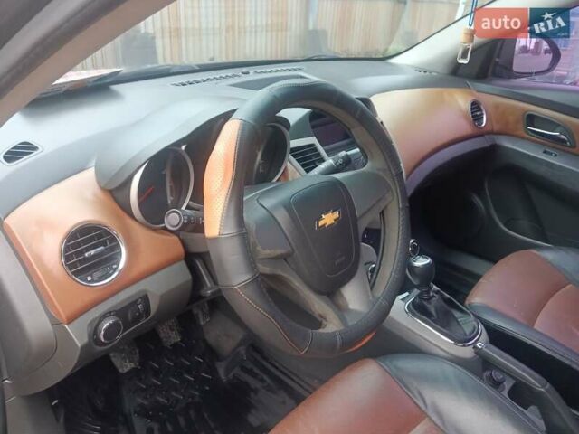 Чорний Шевроле Круз, об'ємом двигуна 1.6 л та пробігом 137 тис. км за 6200 $, фото 22 на Automoto.ua