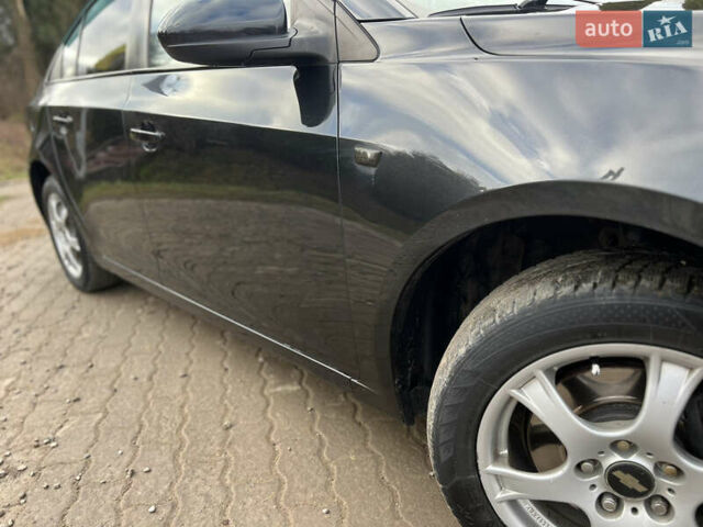Черный Шевроле Круз, объемом двигателя 1.99 л и пробегом 264 тыс. км за 5300 $, фото 6 на Automoto.ua
