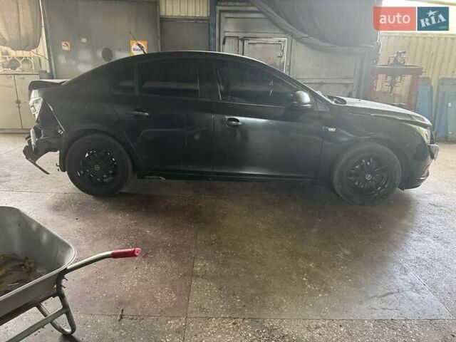 Черный Шевроле Круз, объемом двигателя 1.6 л и пробегом 360 тыс. км за 4200 $, фото 7 на Automoto.ua