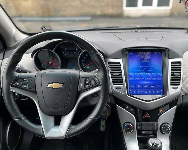 Чорний Шевроле Круз, об'ємом двигуна 1.8 л та пробігом 148 тис. км за 6200 $, фото 6 на Automoto.ua