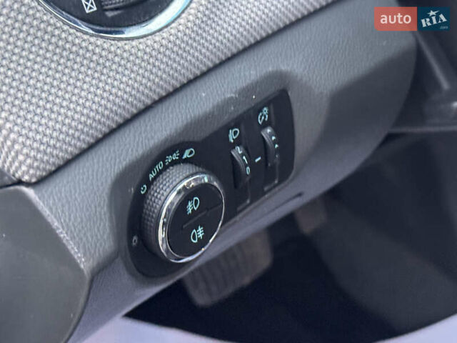 Черный Шевроле Круз, объемом двигателя 1.8 л и пробегом 232 тыс. км за 6999 $, фото 38 на Automoto.ua