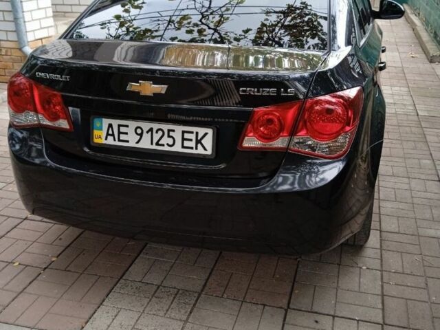 Черный Шевроле Круз, объемом двигателя 1.8 л и пробегом 46 тыс. км за 8900 $, фото 2 на Automoto.ua