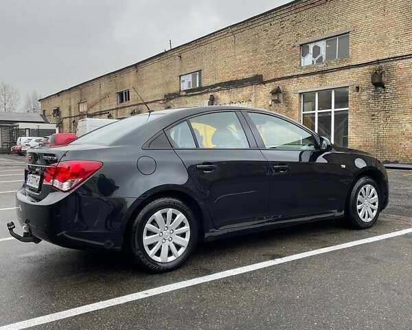 Чорний Шевроле Круз, об'ємом двигуна 1.8 л та пробігом 148 тис. км за 6200 $, фото 3 на Automoto.ua