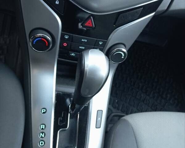 Черный Шевроле Круз, объемом двигателя 1.8 л и пробегом 112 тыс. км за 7450 $, фото 8 на Automoto.ua