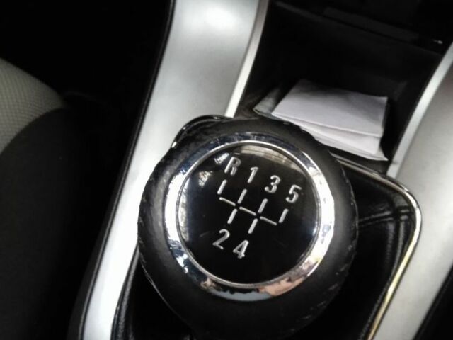 Черный Шевроле Круз, объемом двигателя 1.8 л и пробегом 46 тыс. км за 8900 $, фото 14 на Automoto.ua