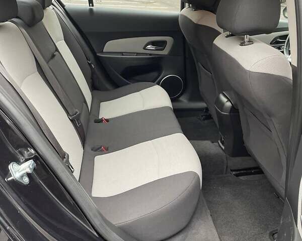 Чорний Шевроле Круз, об'ємом двигуна 1.8 л та пробігом 148 тис. км за 6200 $, фото 16 на Automoto.ua