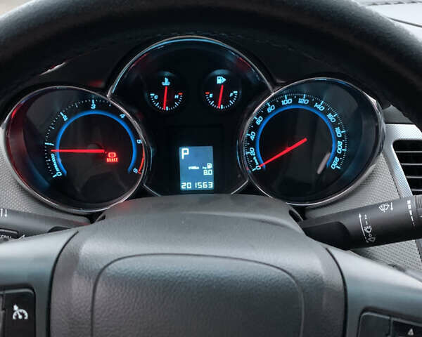 Черный Шевроле Круз, объемом двигателя 2 л и пробегом 201 тыс. км за 7599 $, фото 14 на Automoto.ua