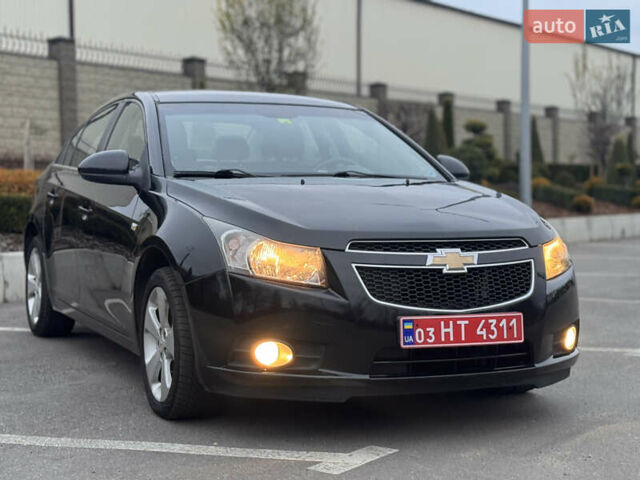 Черный Шевроле Круз, объемом двигателя 1.8 л и пробегом 232 тыс. км за 6999 $, фото 33 на Automoto.ua