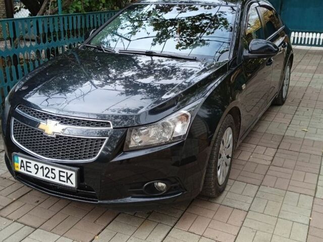 Черный Шевроле Круз, объемом двигателя 1.8 л и пробегом 46 тыс. км за 8900 $, фото 1 на Automoto.ua