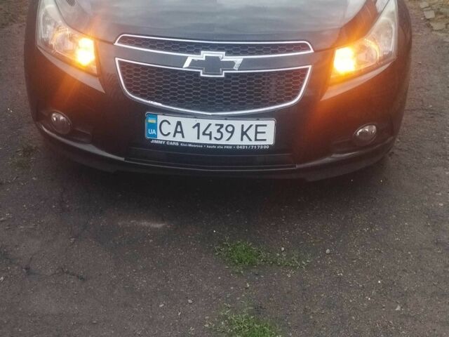 Черный Шевроле Круз, объемом двигателя 1.6 л и пробегом 258 тыс. км за 7200 $, фото 4 на Automoto.ua