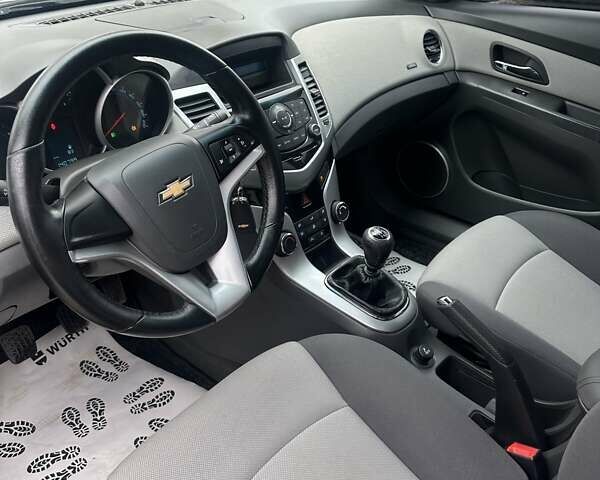 Чорний Шевроле Круз, об'ємом двигуна 1.6 л та пробігом 223 тис. км за 6750 $, фото 15 на Automoto.ua